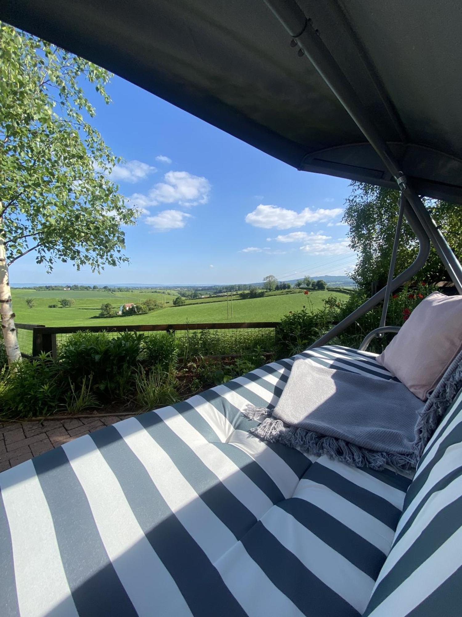 Betula Views Studio Newent Exterior photo